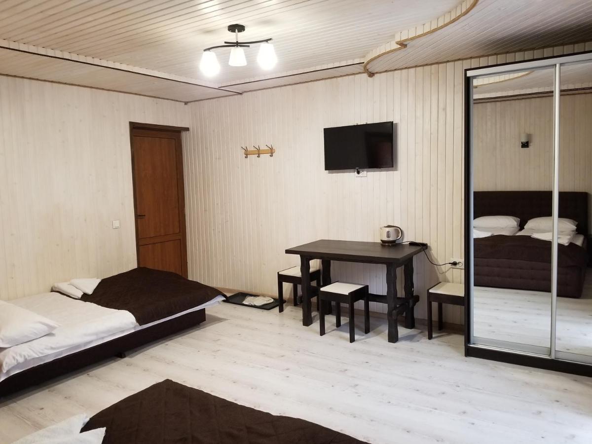 Guest House Mountain Bukovel Exterior foto