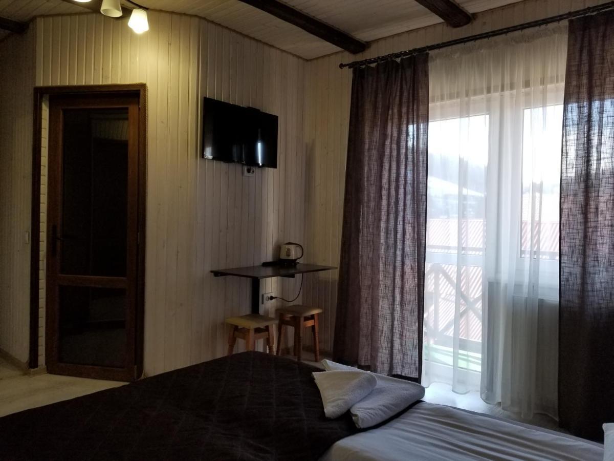 Guest House Mountain Bukovel Exterior foto